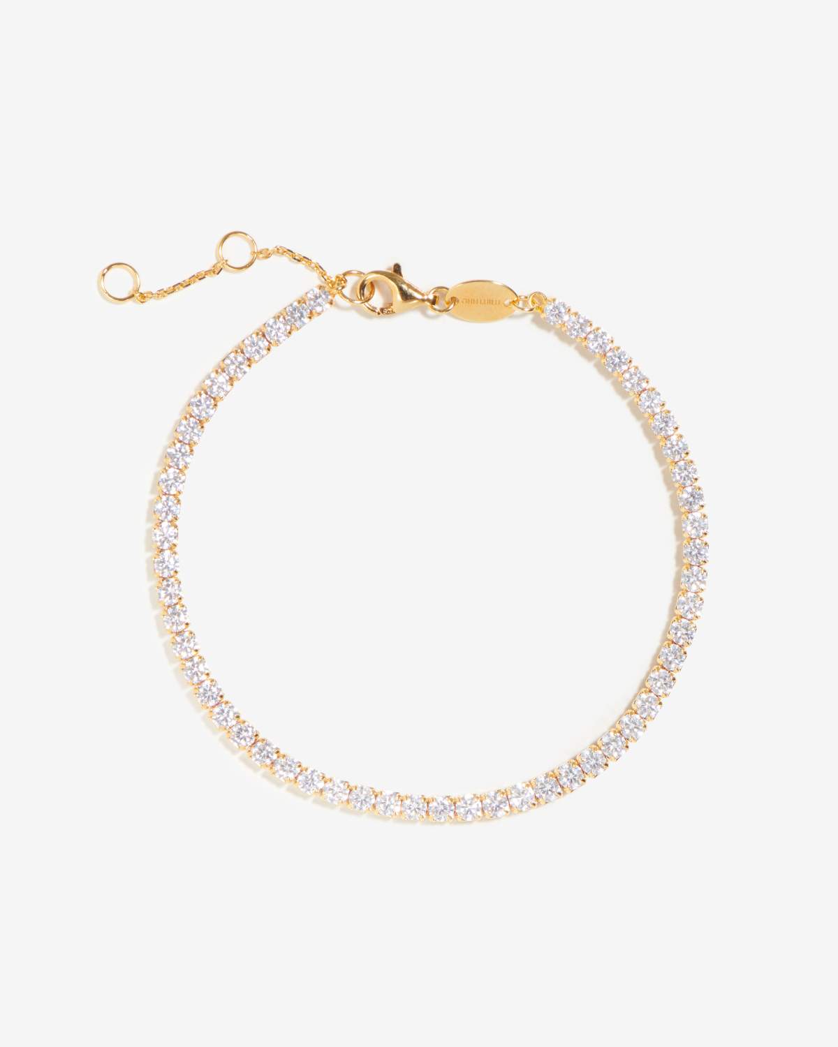 Ella Women's Elegant Bracelet featuring a refined link design, offering a timeless and sophisticated accessory for any occasion.