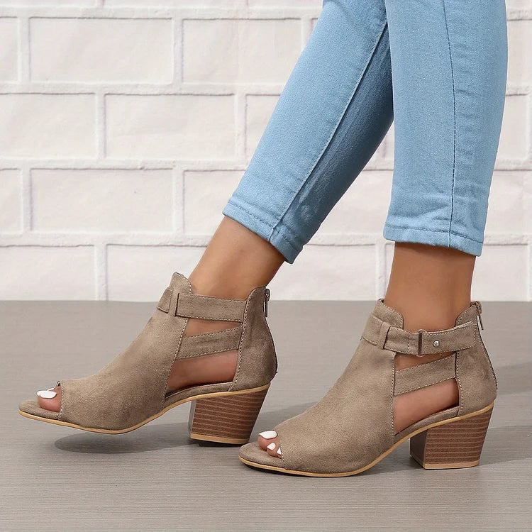 Zavanova - Orthopedic Retro Sandals with Stacked Heel