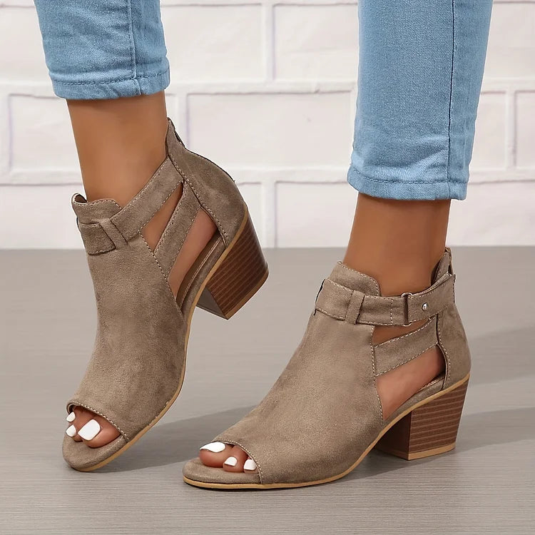 Zavanova - Orthopedic Retro Sandals with Stacked Heel