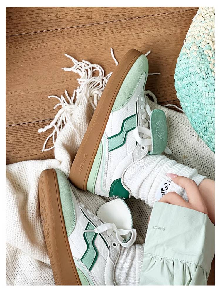 StrideGlow Summer Fashion Sneakers