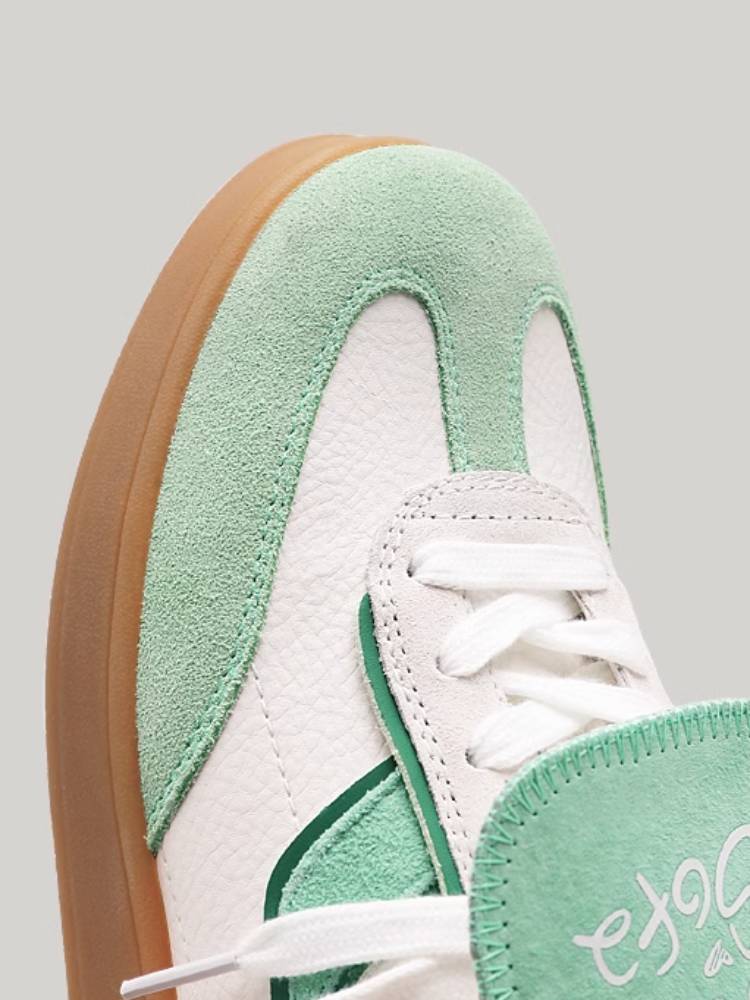 StrideGlow Summer Fashion Sneakers