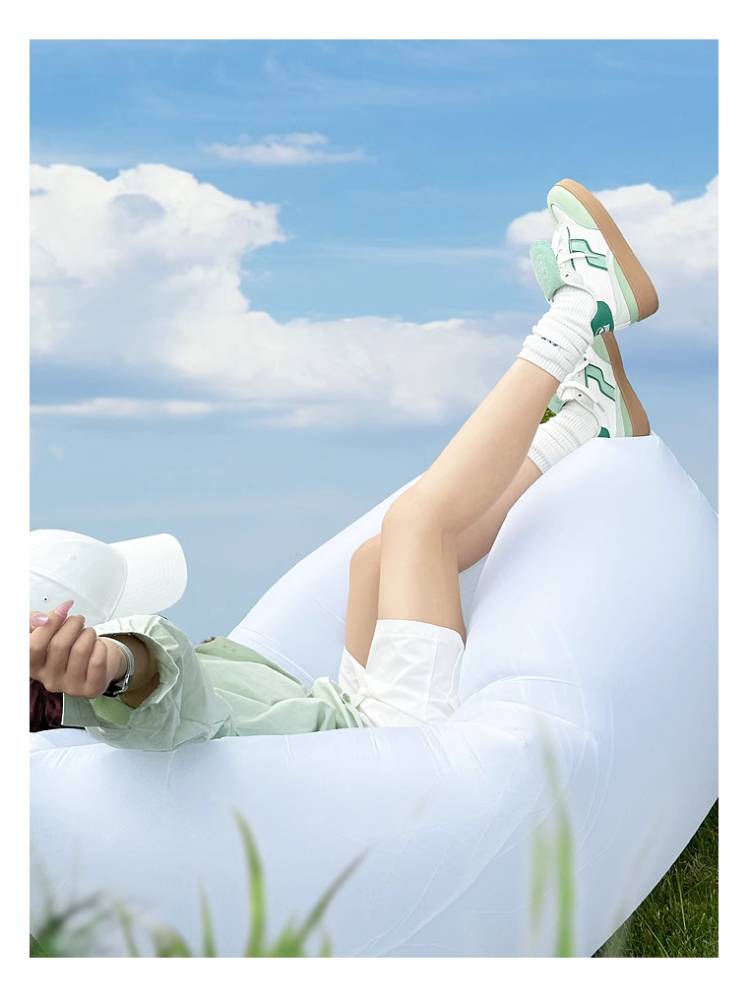 StrideGlow Summer Fashion Sneakers
