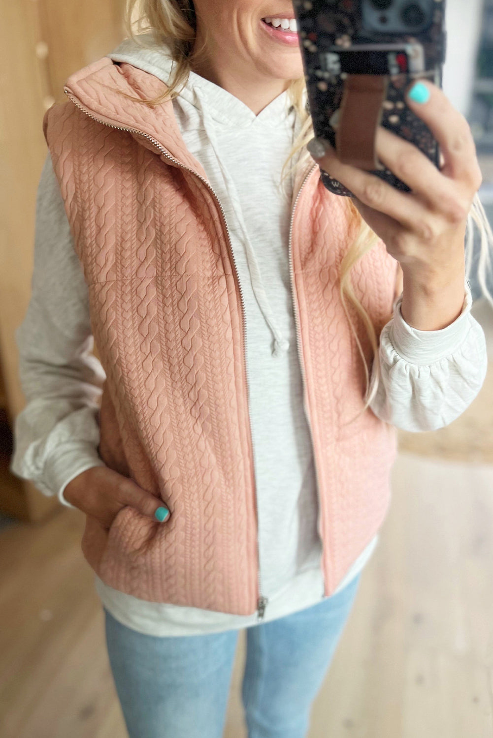 Knit-Pattern Quilted Zip-Up Vest with Stand Collar