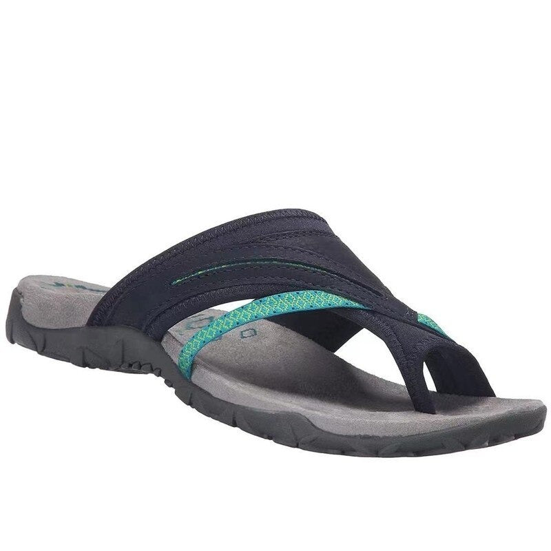 Image showing women's comfortable sandals with a supportive design, featuring crisscross straps and a durable sole, perfect for casual wear and all-day comfort.