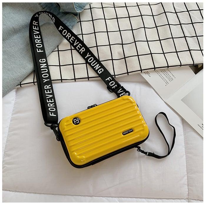 Mini Travel Case for Women | Stylish & Functional – Durable with Multiple Compartments
