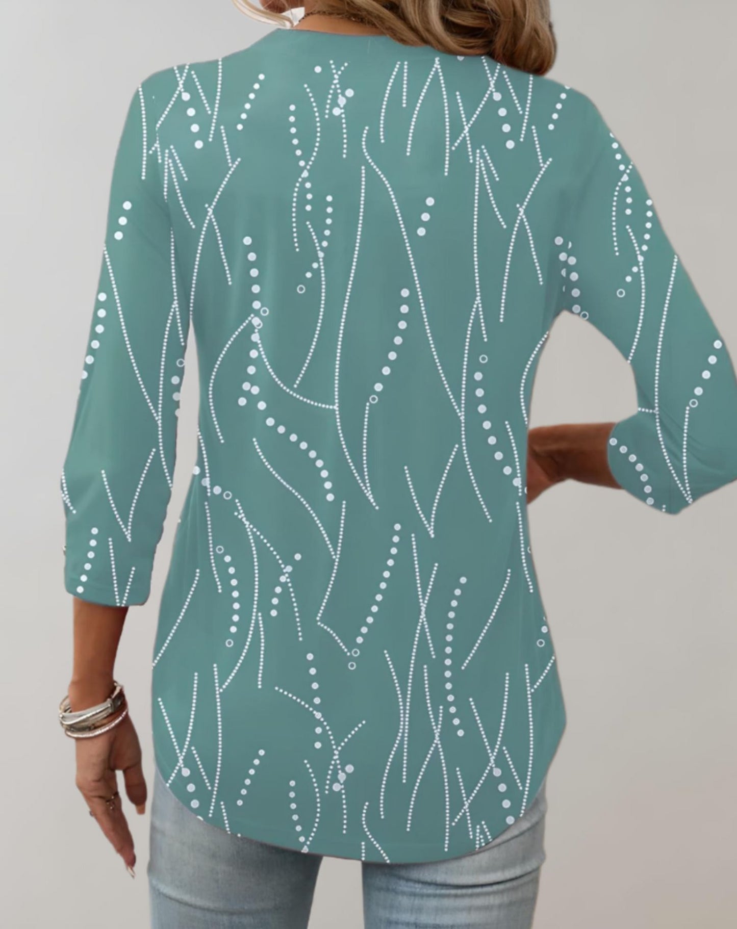 Srah - Elegant v-neck top with unique pattern
