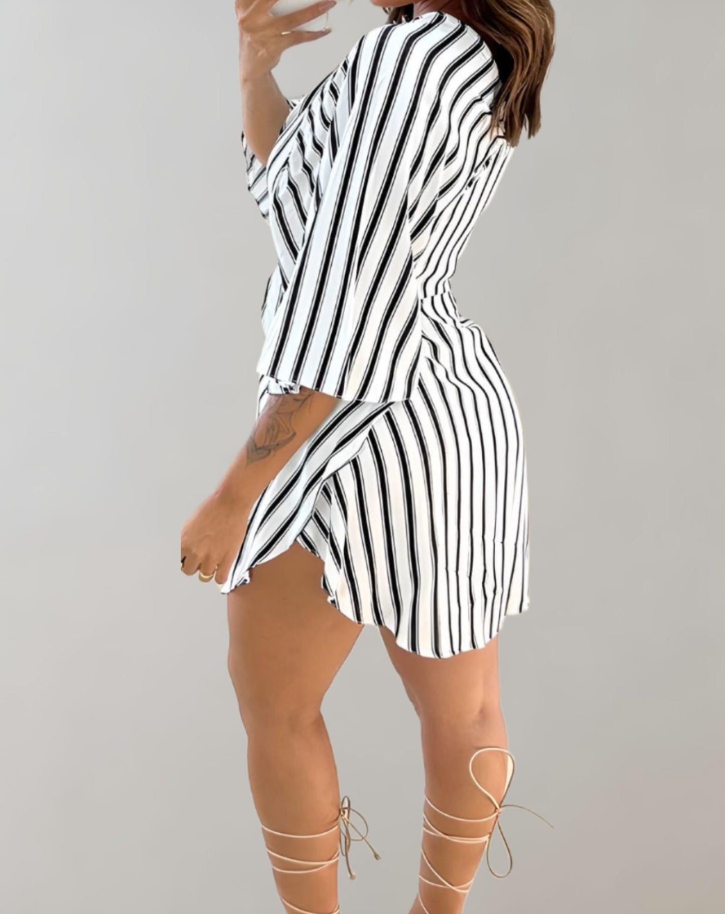 Briana - Striped Mini Dress with Batwing Sleeves and V-Neck