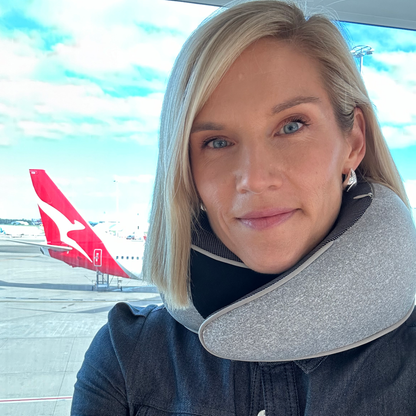 Ergonomic travel pillow designed for neck and head support, offering ultimate comfort during long trips. Compact, lightweight, and perfect for flights, car rides, or relaxing at home. Ideal for reducing strain and ensuring restful travel.