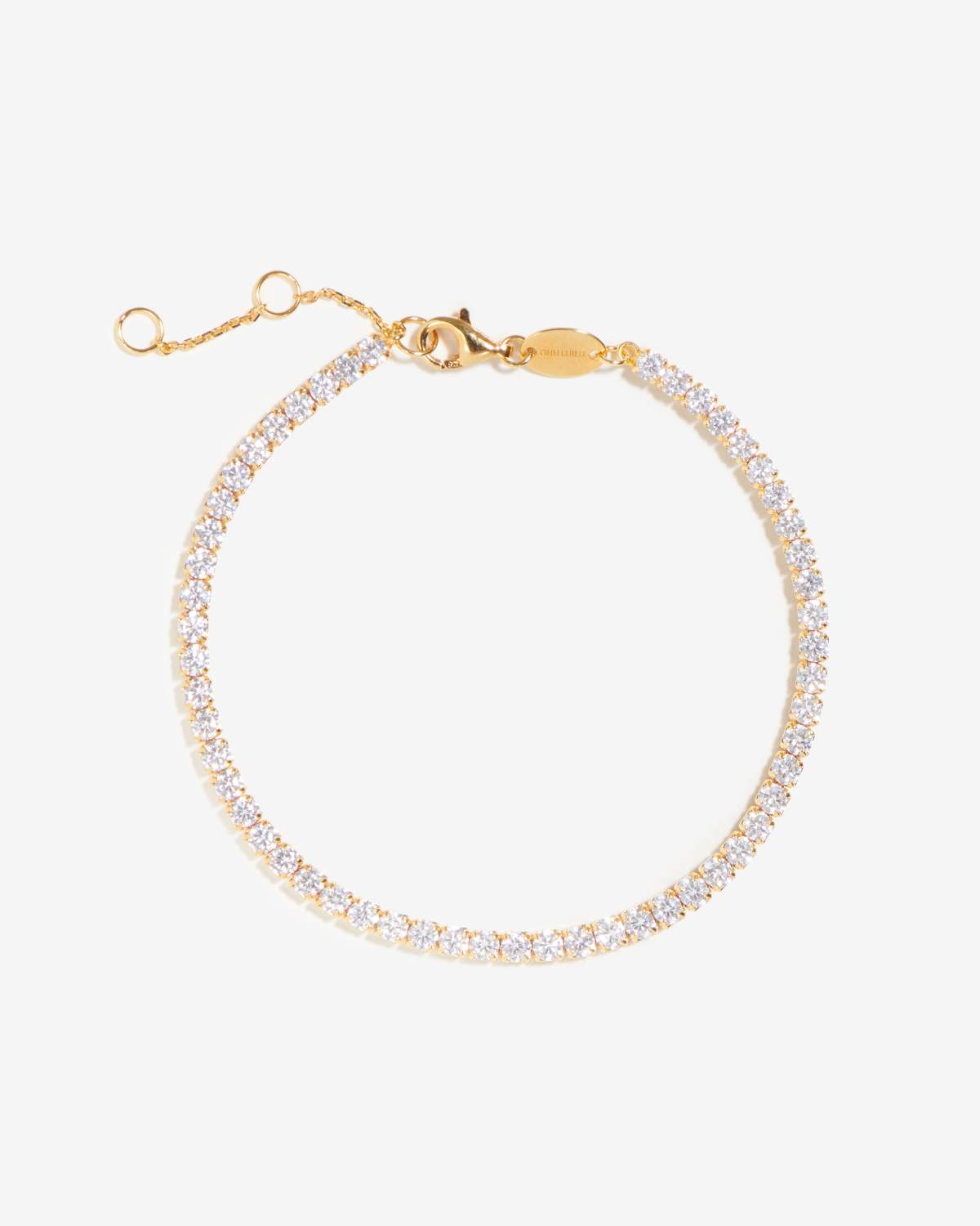 Ella Women's Elegant Bracelet featuring a refined link design, offering a timeless and sophisticated accessory for any occasion.