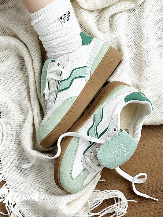 StrideGlow Summer Fashion Sneakers