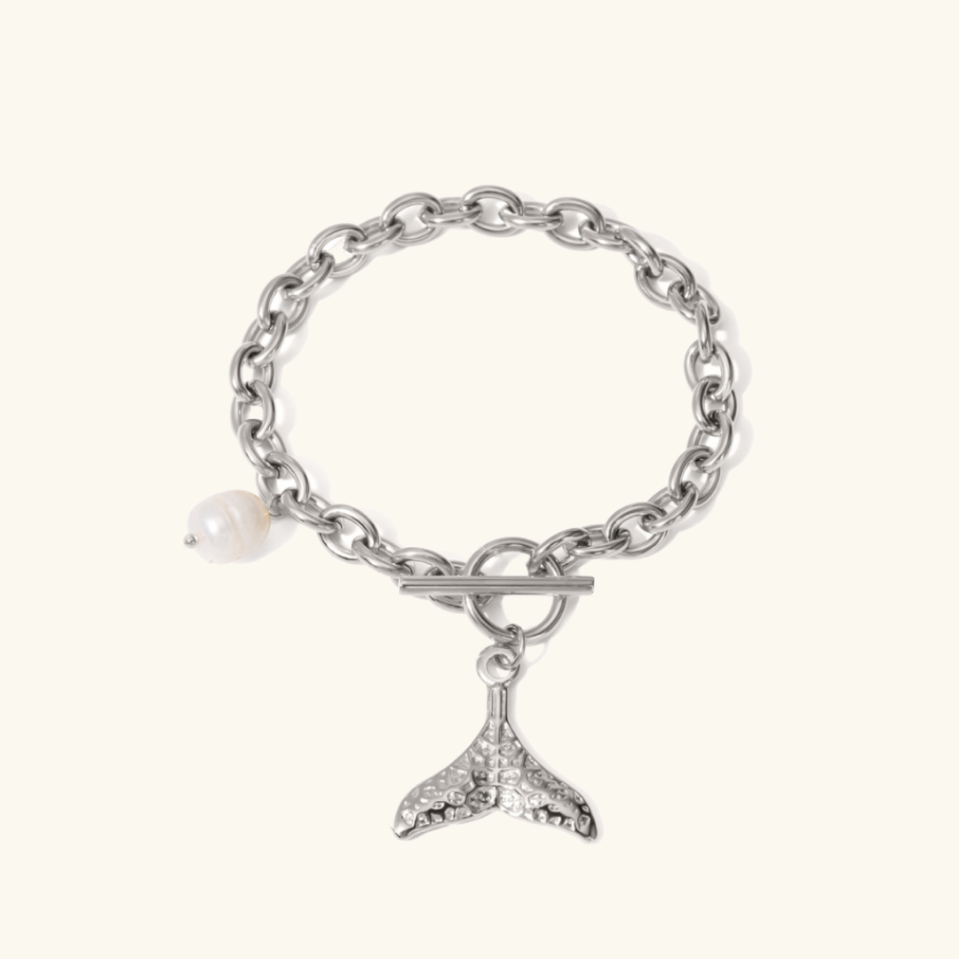 Close-up view of the Lily Women's Elegant Bracelet featuring delicate link design, showcasing its refined and timeless style, perfect for enhancing any outfit.