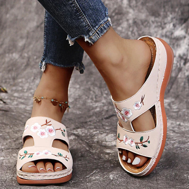 Zavanova - Orthopedic Retro Floral Sandals