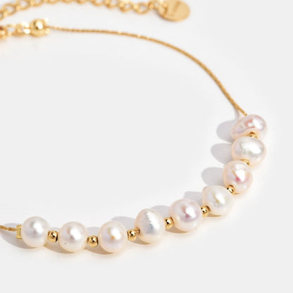 Close-up of the Grace Women's Link Bracelet showcasing its sleek and elegant design, featuring a refined link chain. A versatile accessory that adds sophistication to any outfit.