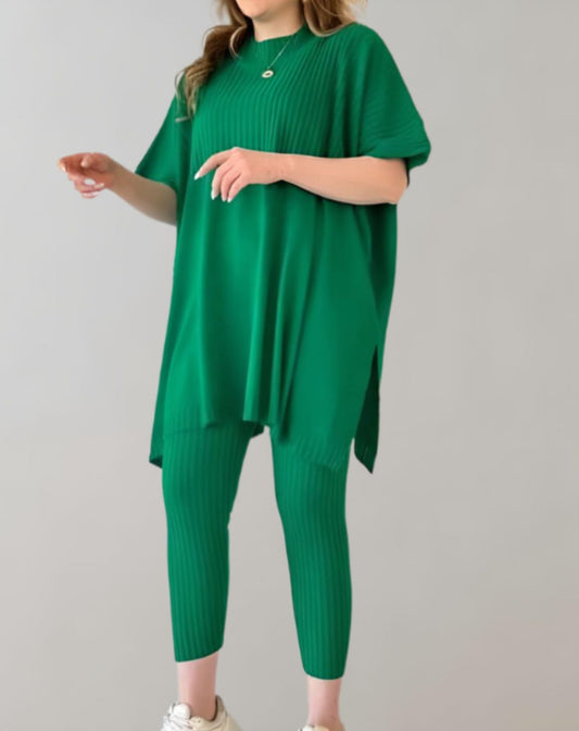 Avery - Stylish Oversized Knit Top with Matching Leggings