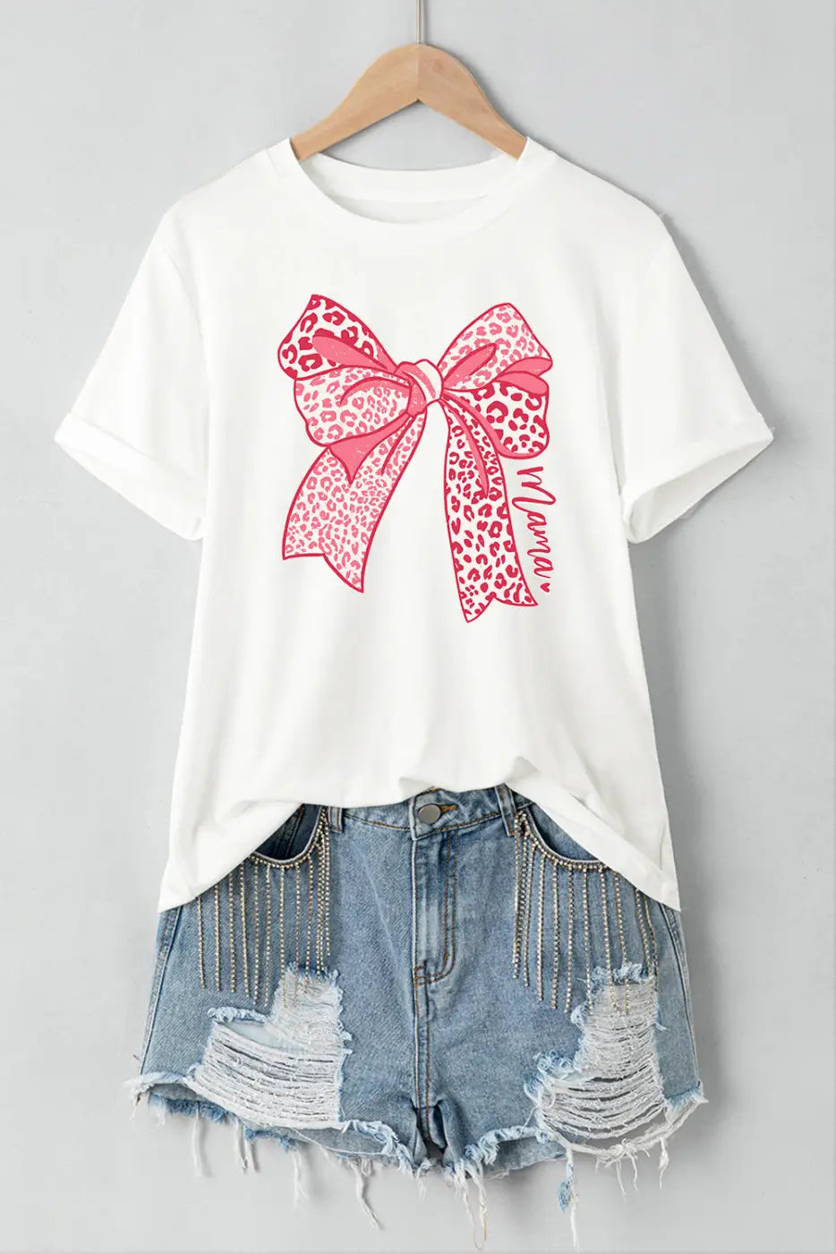LuxeMoments White Leopard Bow Mother’s Day Fashion T-Shirt