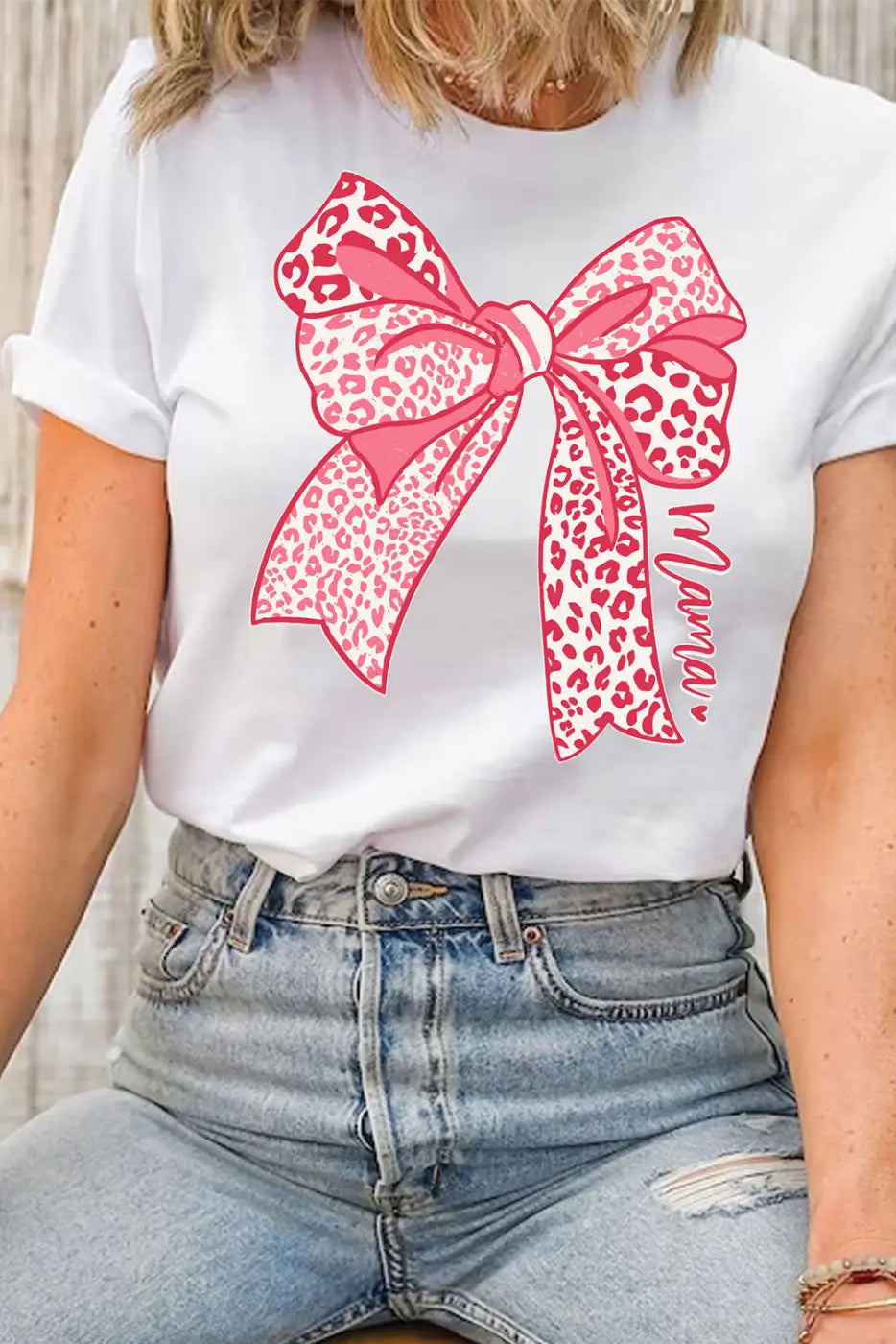 LuxeMoments White Leopard Bow Mother’s Day Fashion T-Shirt